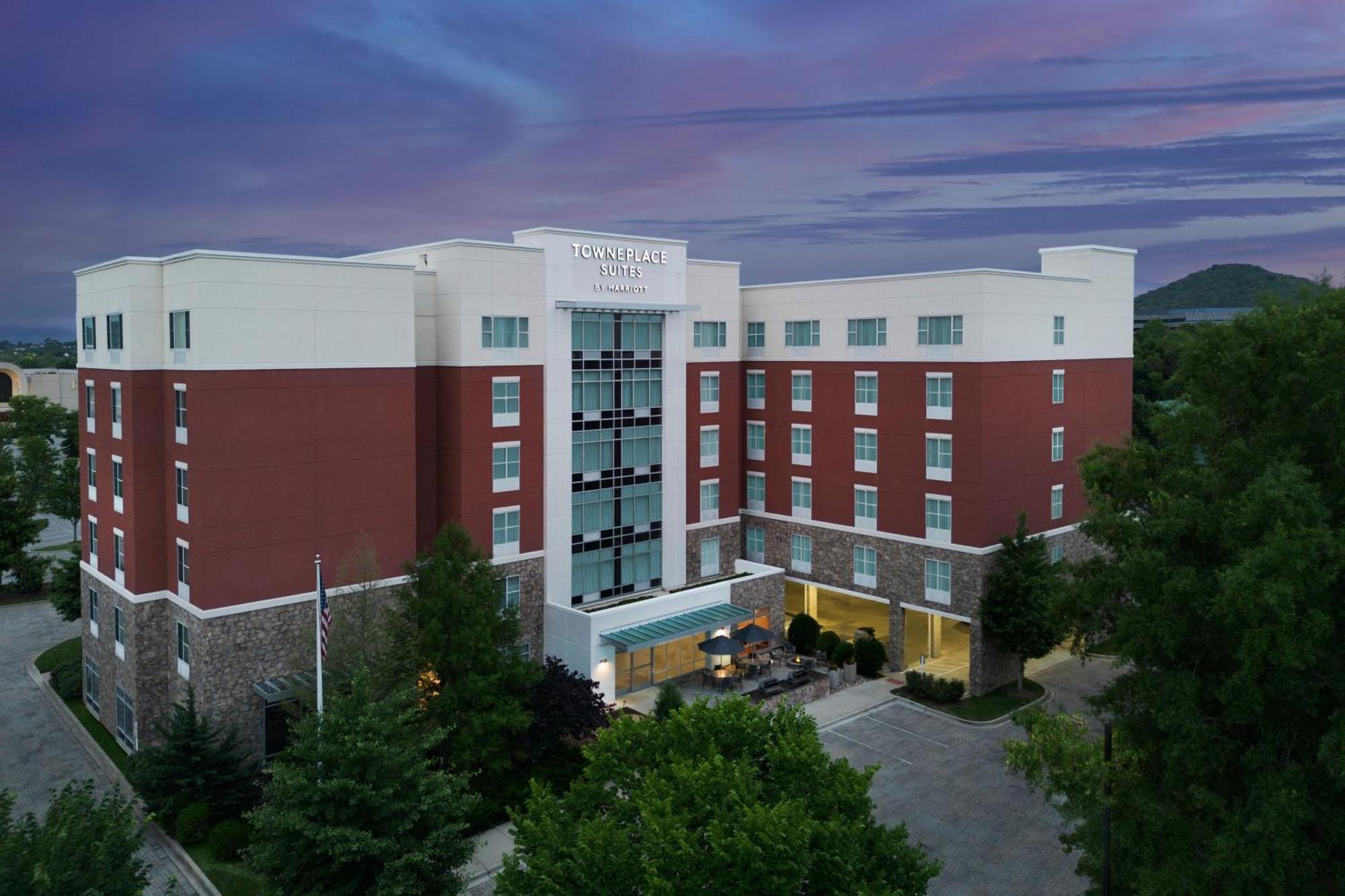 Towneplace By Marriott Cool Springs Hotel